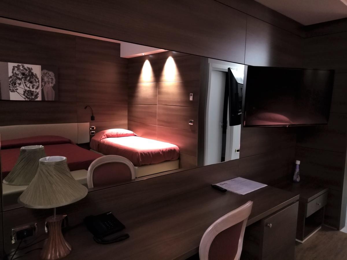 Family Center Hotel Atena Lucana Eksteriør billede